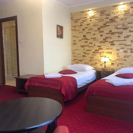 Hotel Sekwana Czestochowa Ngoại thất bức ảnh