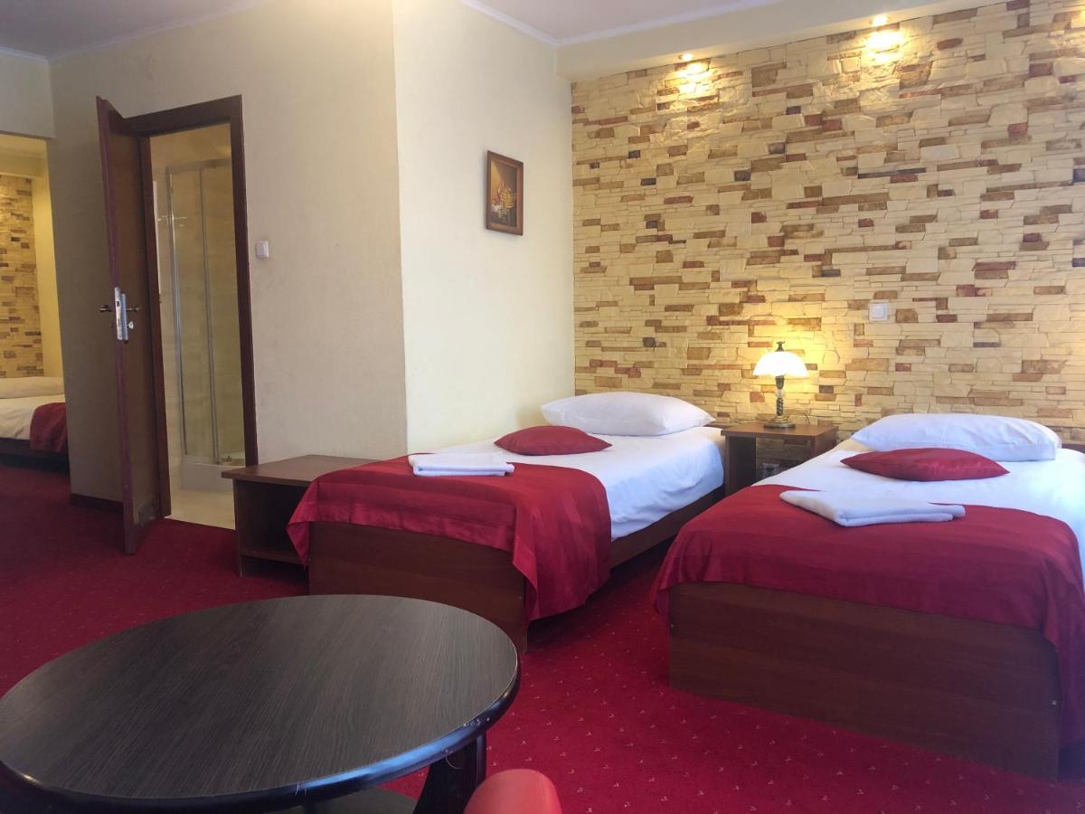 Hotel Sekwana Czestochowa Ngoại thất bức ảnh