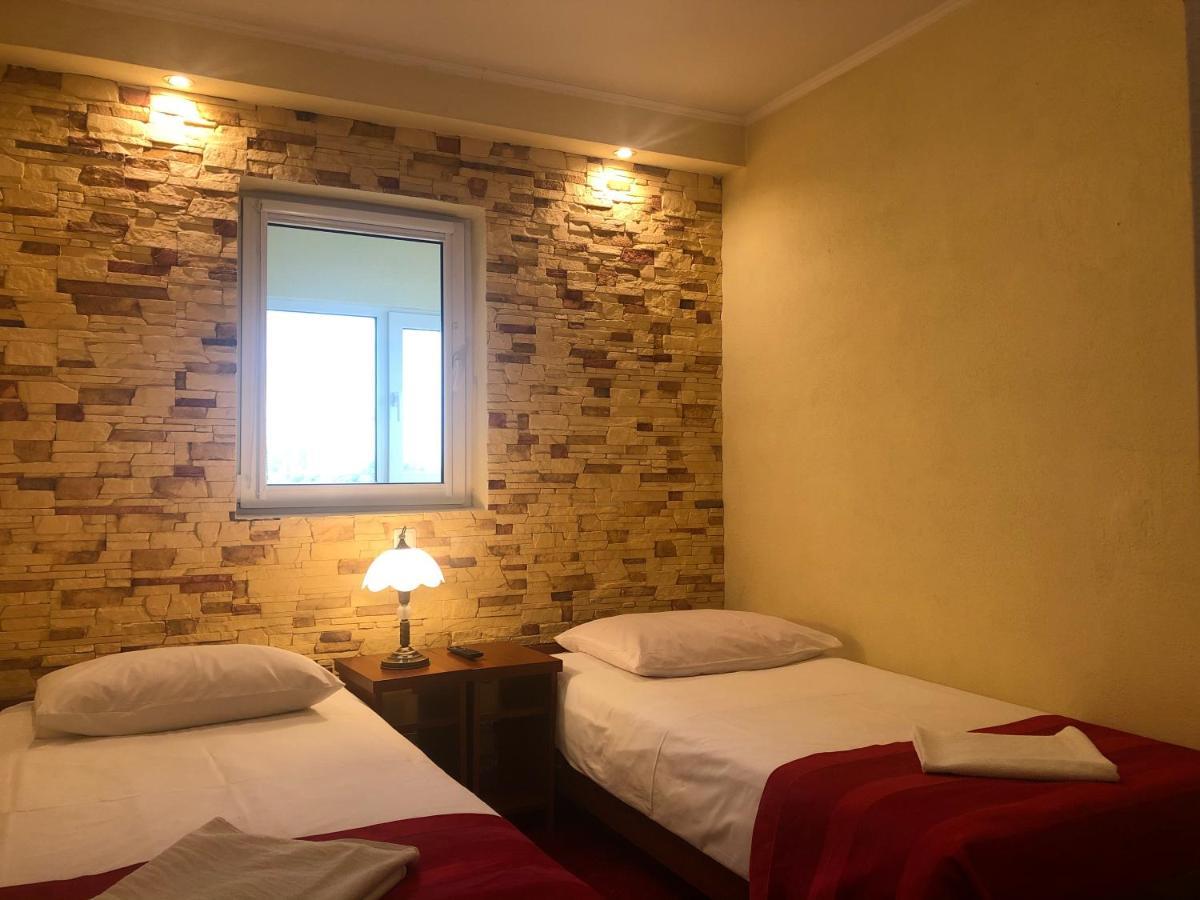 Hotel Sekwana Czestochowa Ngoại thất bức ảnh