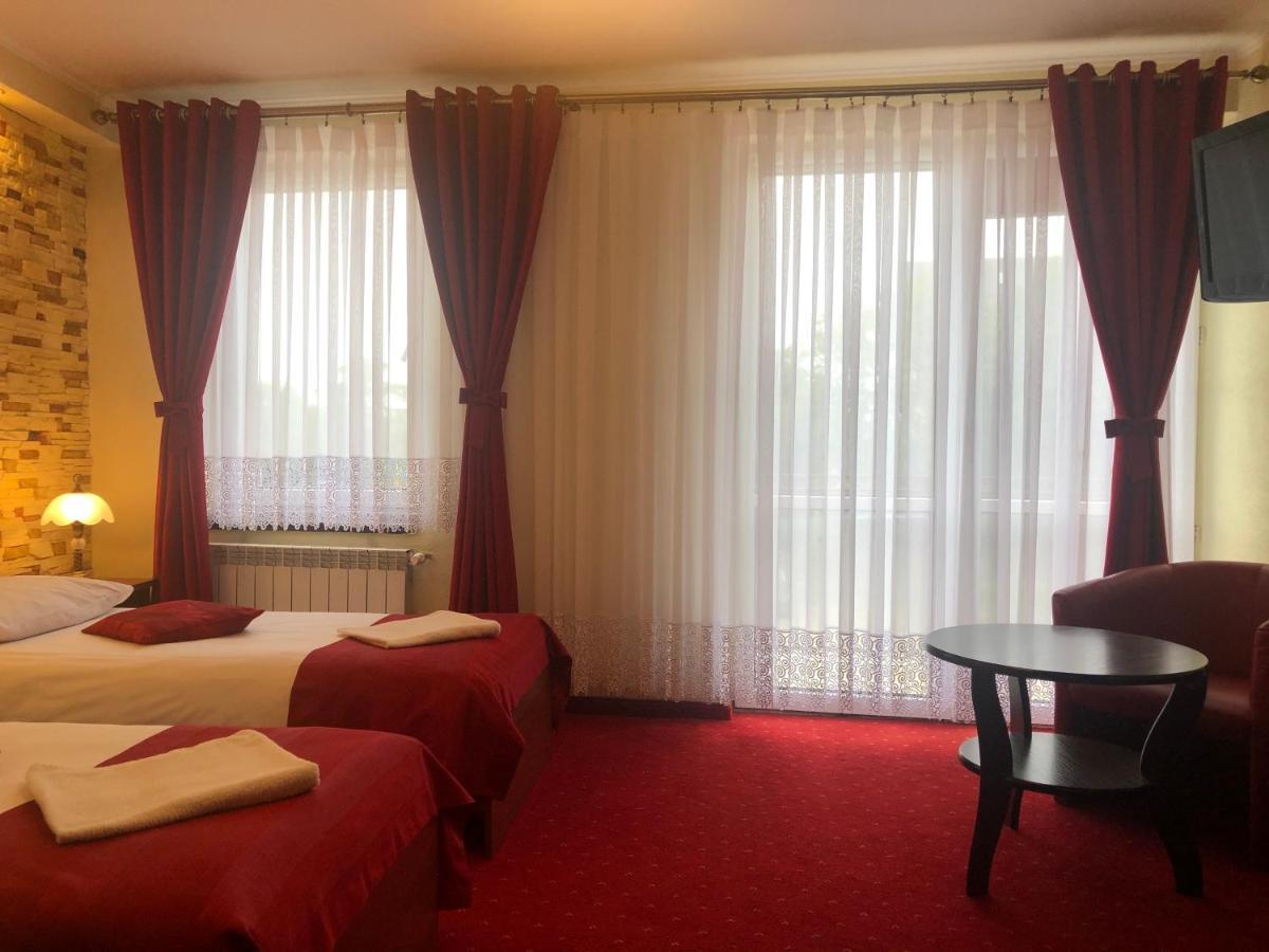 Hotel Sekwana Czestochowa Ngoại thất bức ảnh
