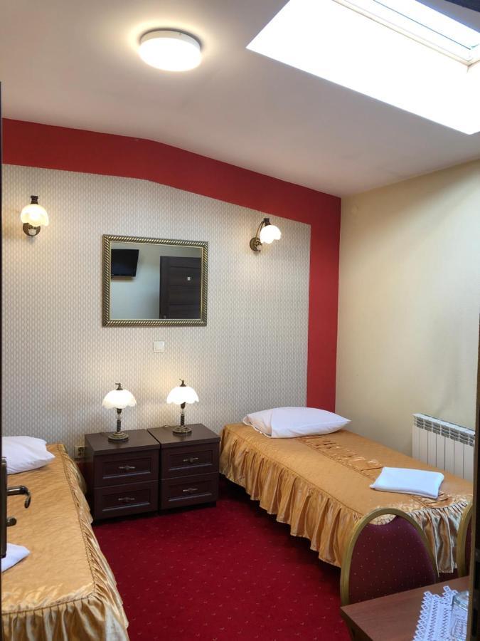 Hotel Sekwana Czestochowa Ngoại thất bức ảnh