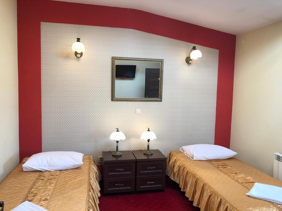 Hotel Sekwana Czestochowa Ngoại thất bức ảnh